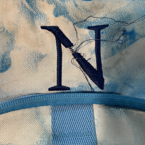 Lands End Cloud backpack - Picture 2 of 7